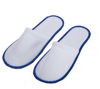 SKBD022 Manufacture hotel room slippers style Custom-made plush hotel slippers style Custom hotel Disposable slippers style Hotel Slipper Center front view